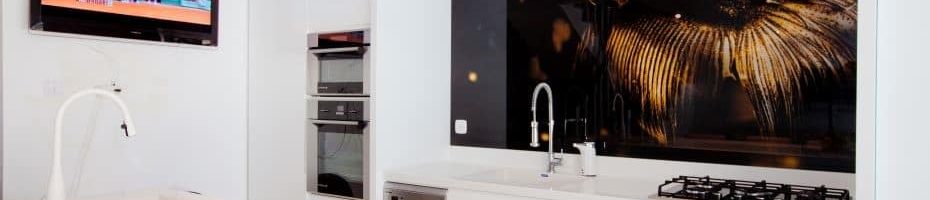 Glass-cladding-Kitchen